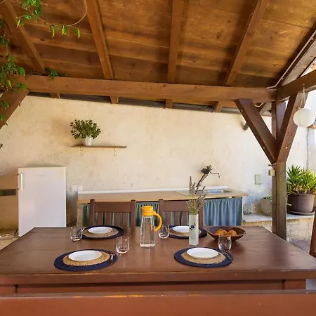 Eco Friendly With Pool In * Pula