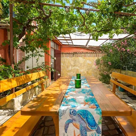 Villa Eco Friendly With Pool In